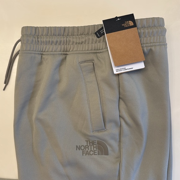 The North Face Women’s Fleece Pants - Picture 3 of 11